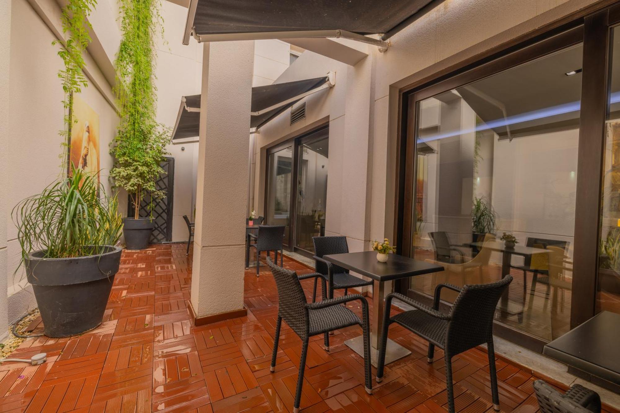 Lalla Doudja Hotel Algiers Luaran gambar